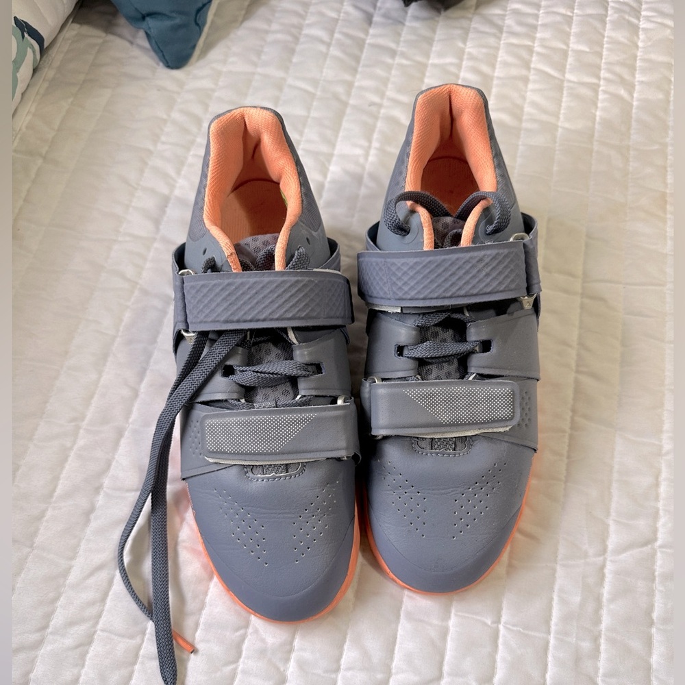 Weight Lifting Shoes - like new
